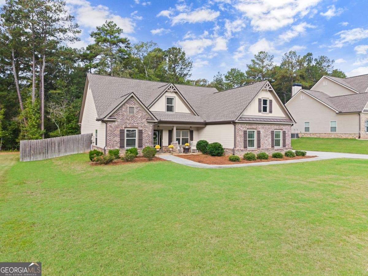 1235 Fairwinds Drive Loganville - 2