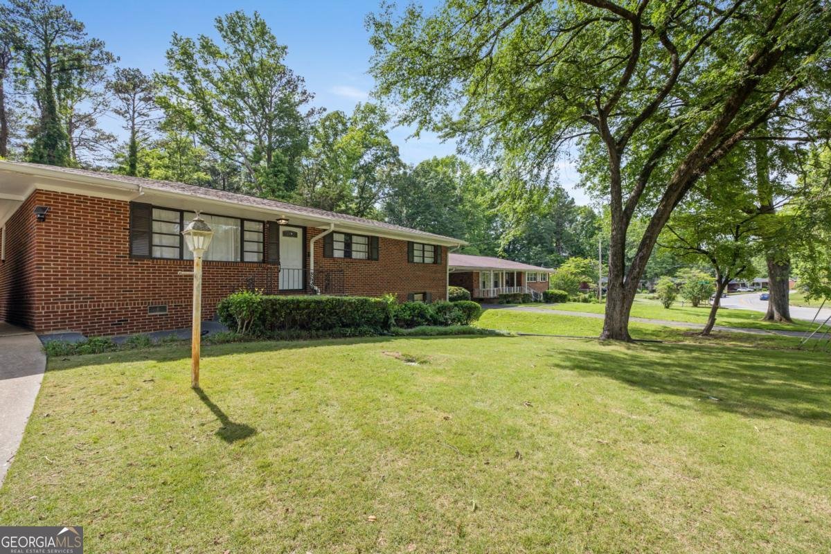 2271 Plantation Drive Atlanta - 1