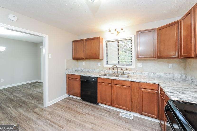 4391 Sandy Plains Road Marietta - 3