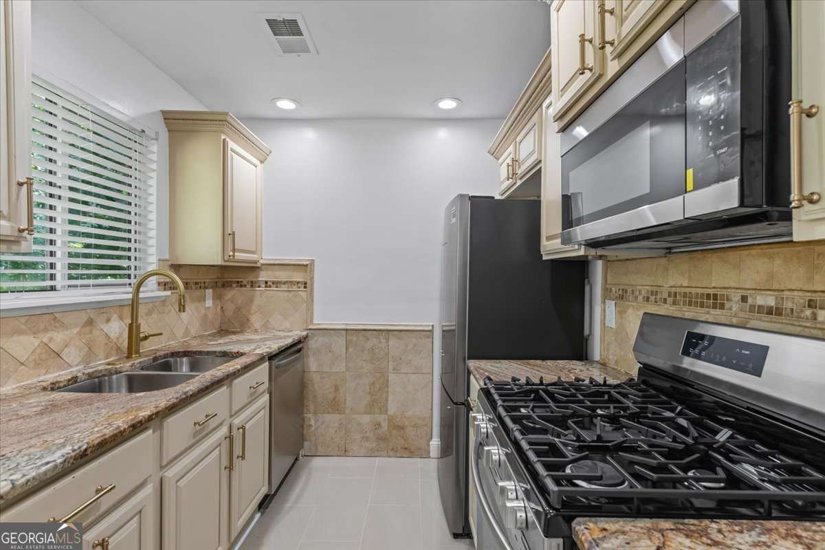 5250 Forest Downs Lane Atlanta - 11