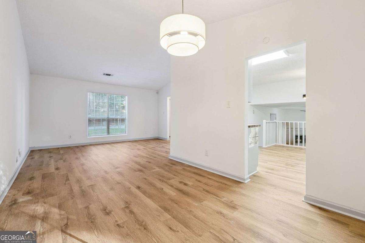 728 Stonebridge Crescent Lithonia - 6