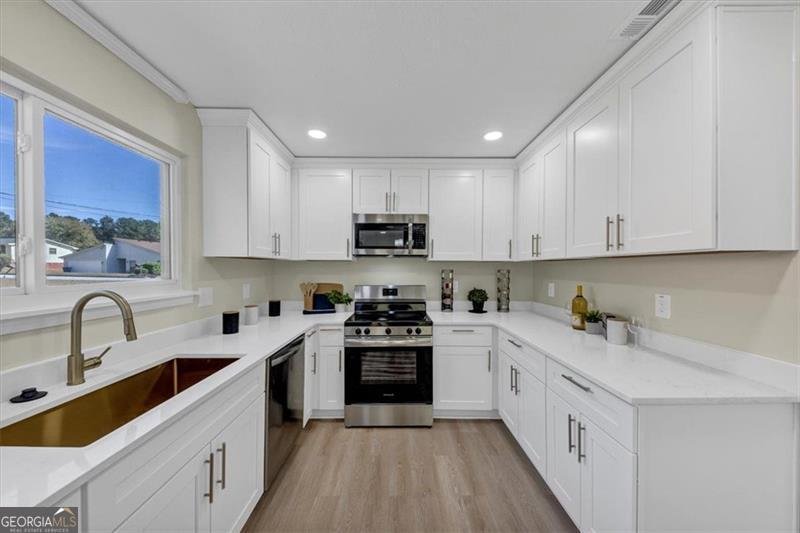 6255 MOZART Riverdale - 12