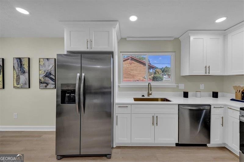 6255 MOZART Riverdale - 15