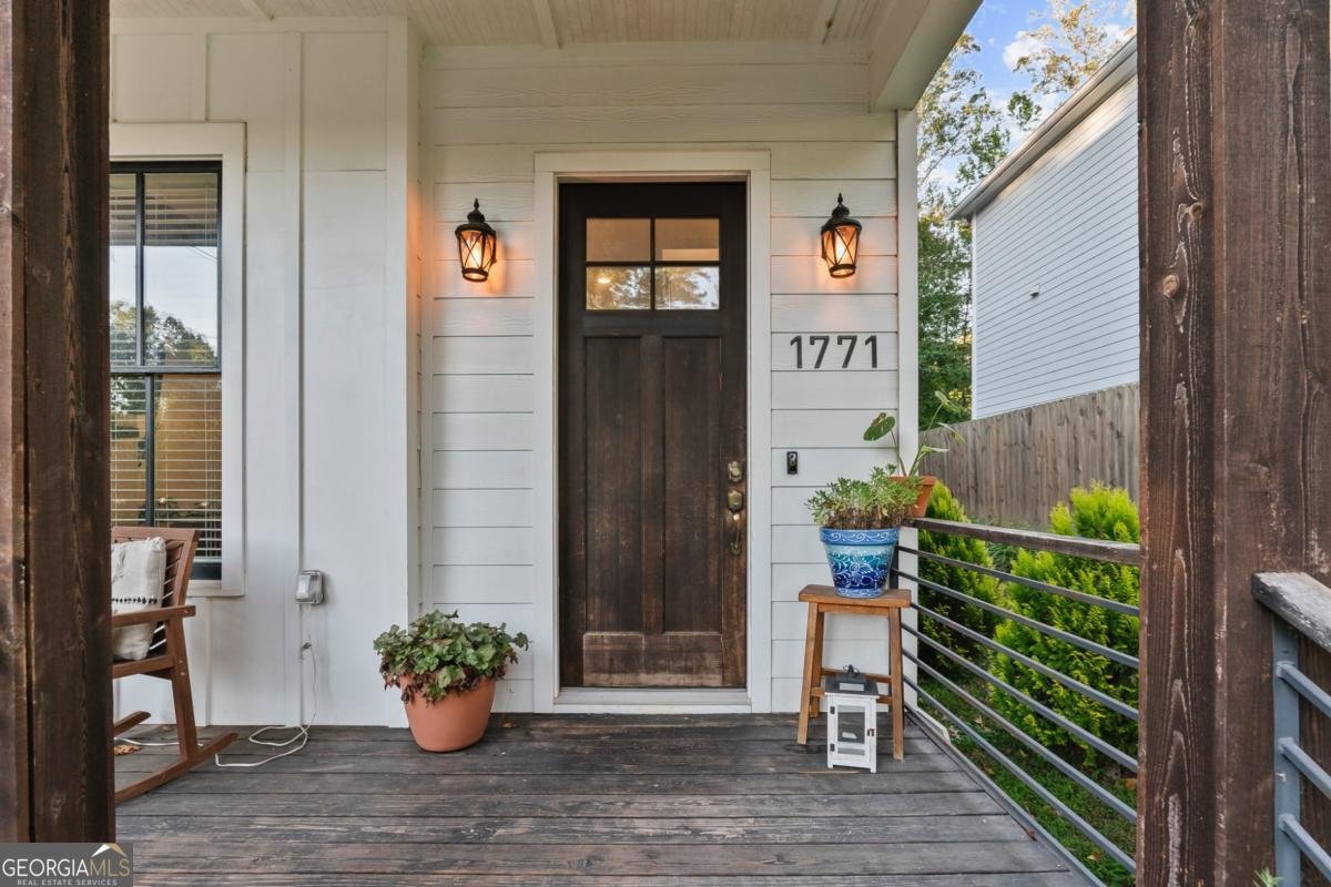 1771 Derry Avenue Atlanta - 19