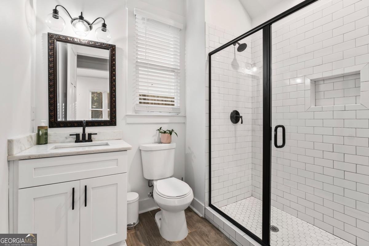 1771 Derry Avenue Atlanta - 35
