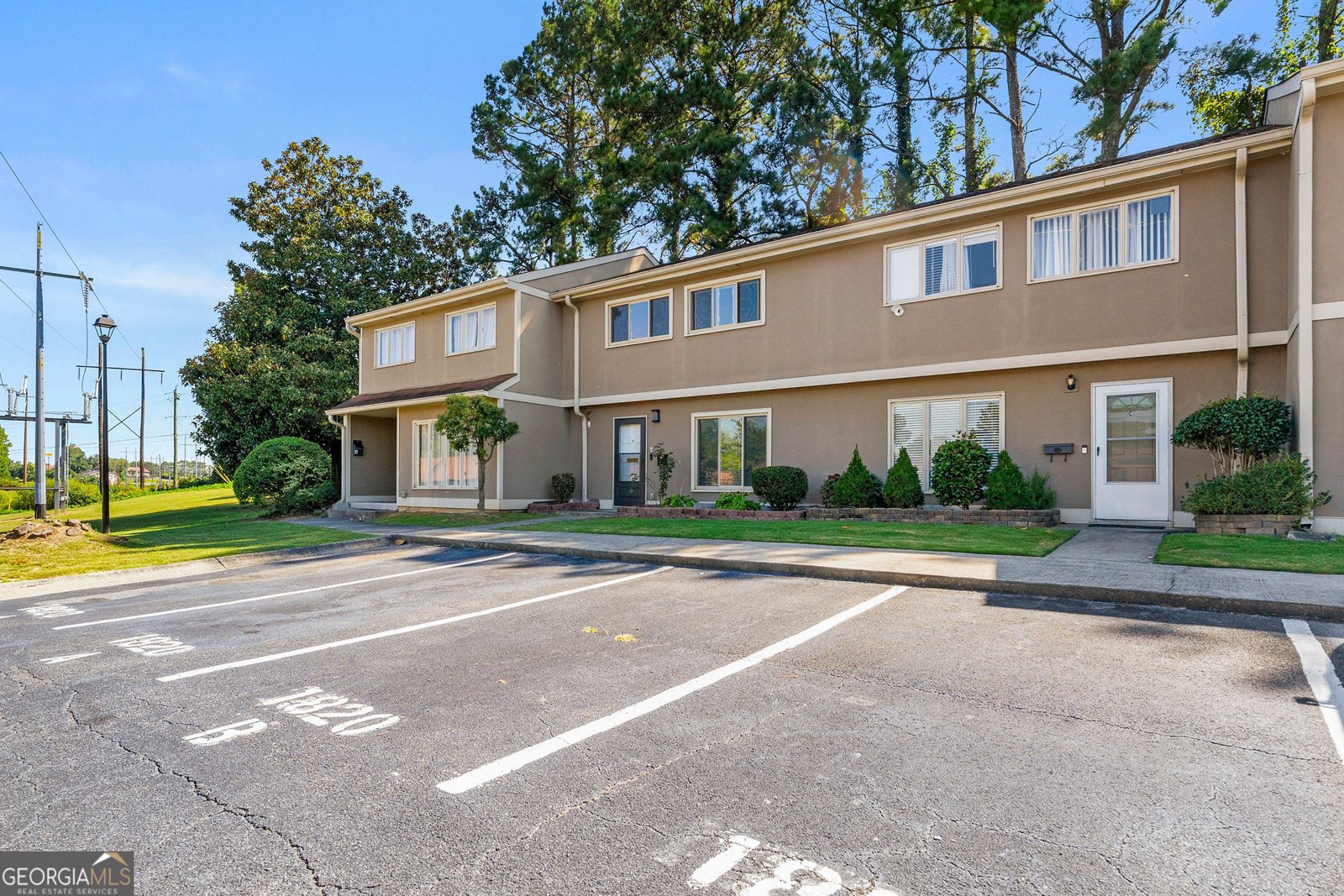 1820 Ashborough Road Marietta - 2