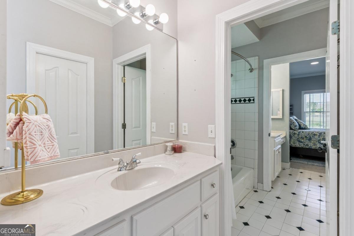 175 Harbor Pointe Drive Brunswick - 29