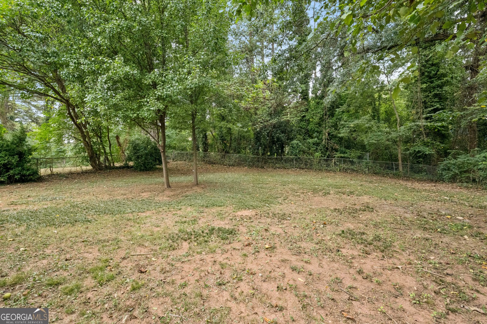 2649 Blount Street East Point - 11