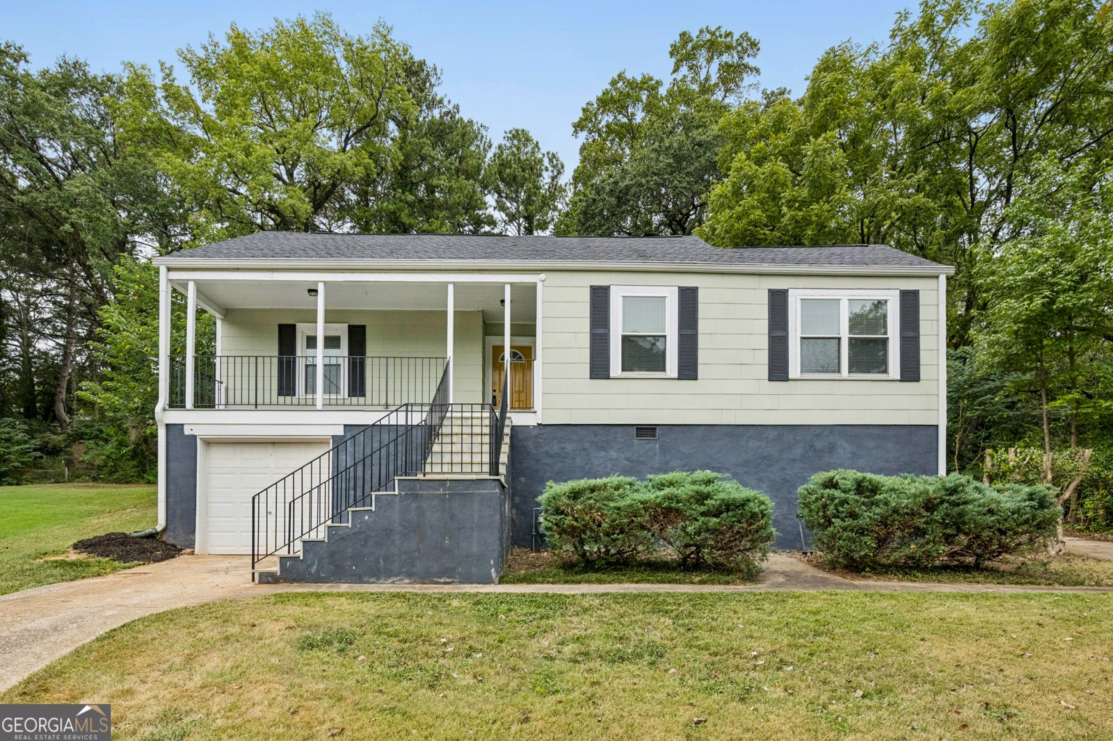 2649 Blount Street East Point - 19