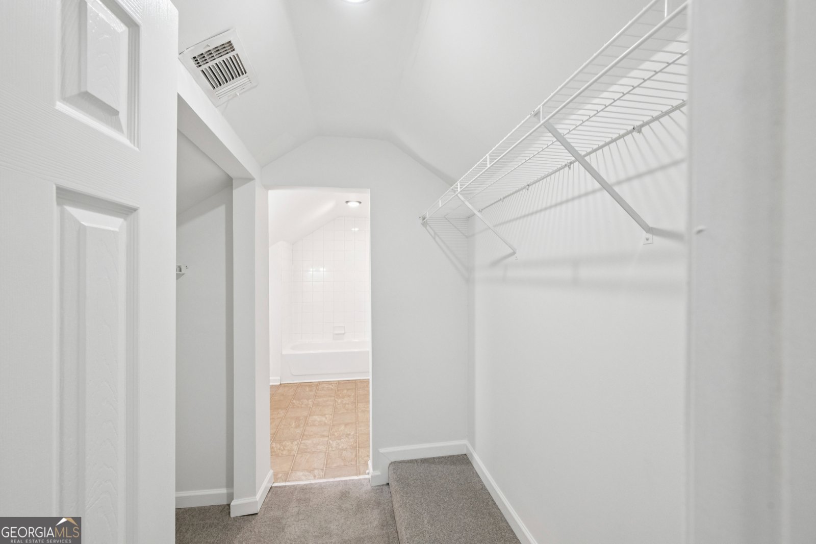 2649 Blount Street East Point - 8