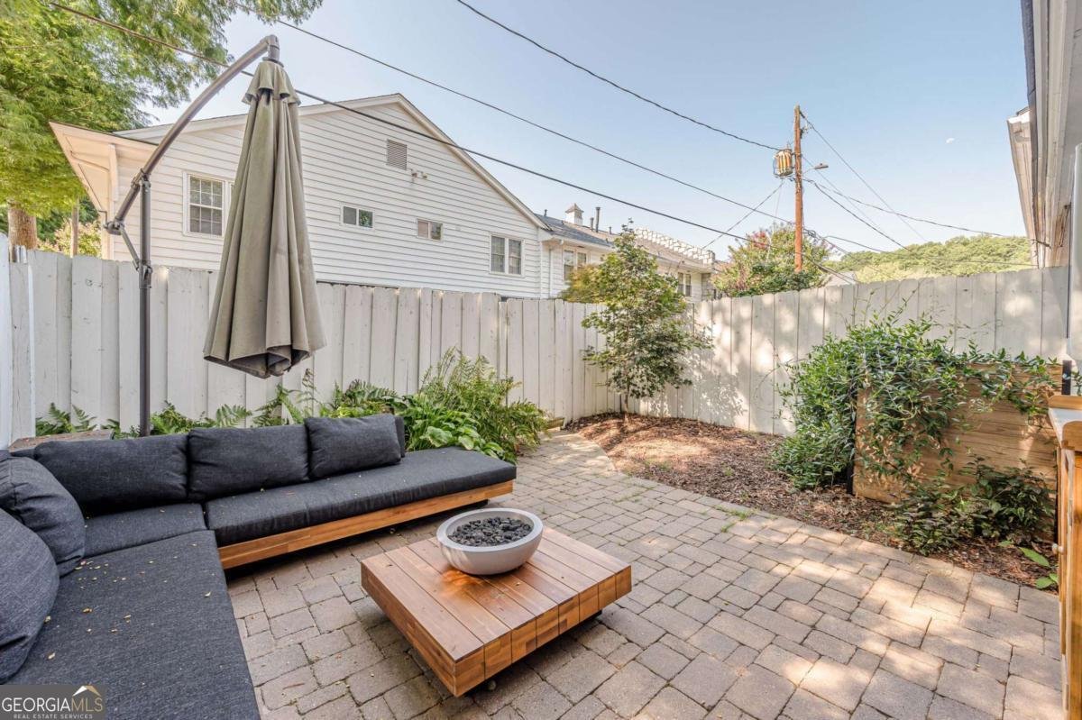 136 Peachtree Memorial Drive Atlanta - 25