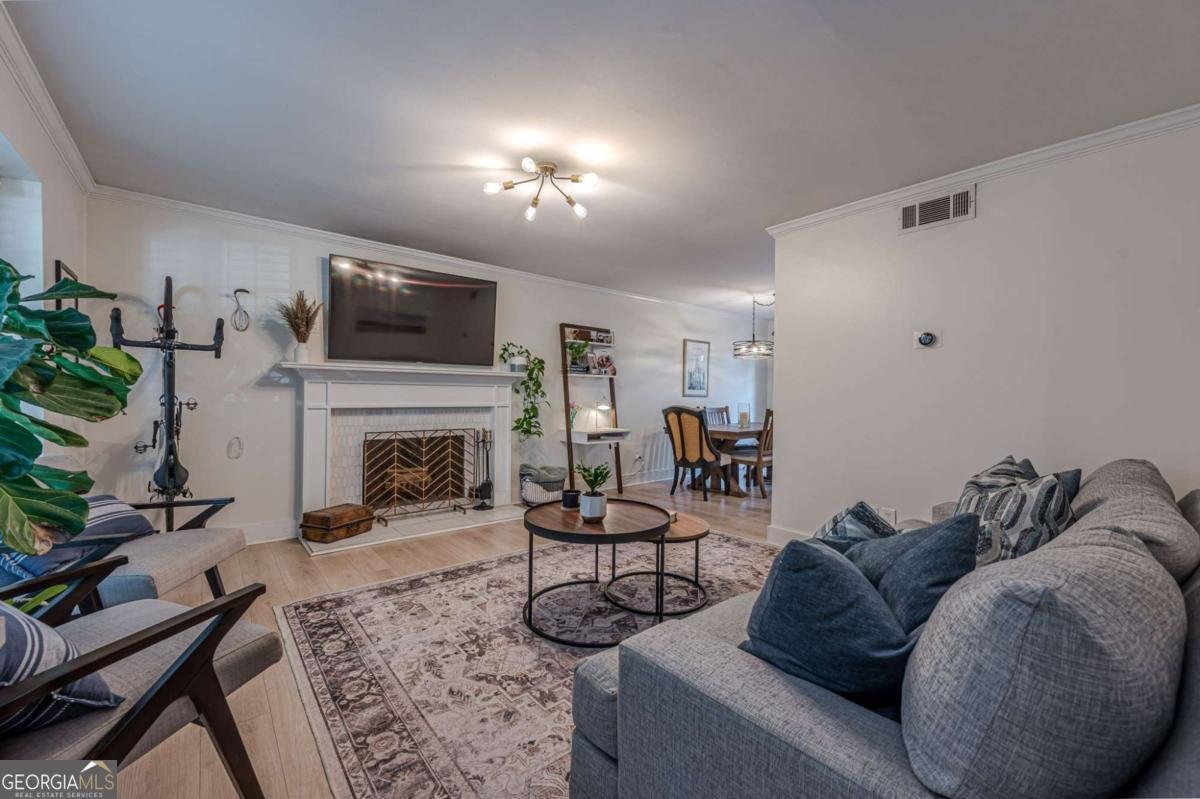 136 Peachtree Memorial Drive Atlanta - 5