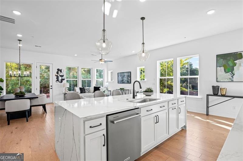 320 WALKER Alpharetta - 8