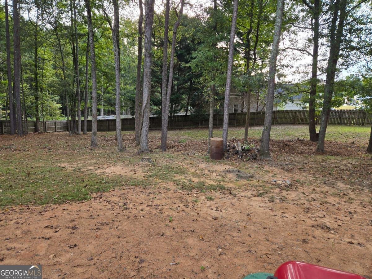 7001 Greenridge Drive Loganville - 37