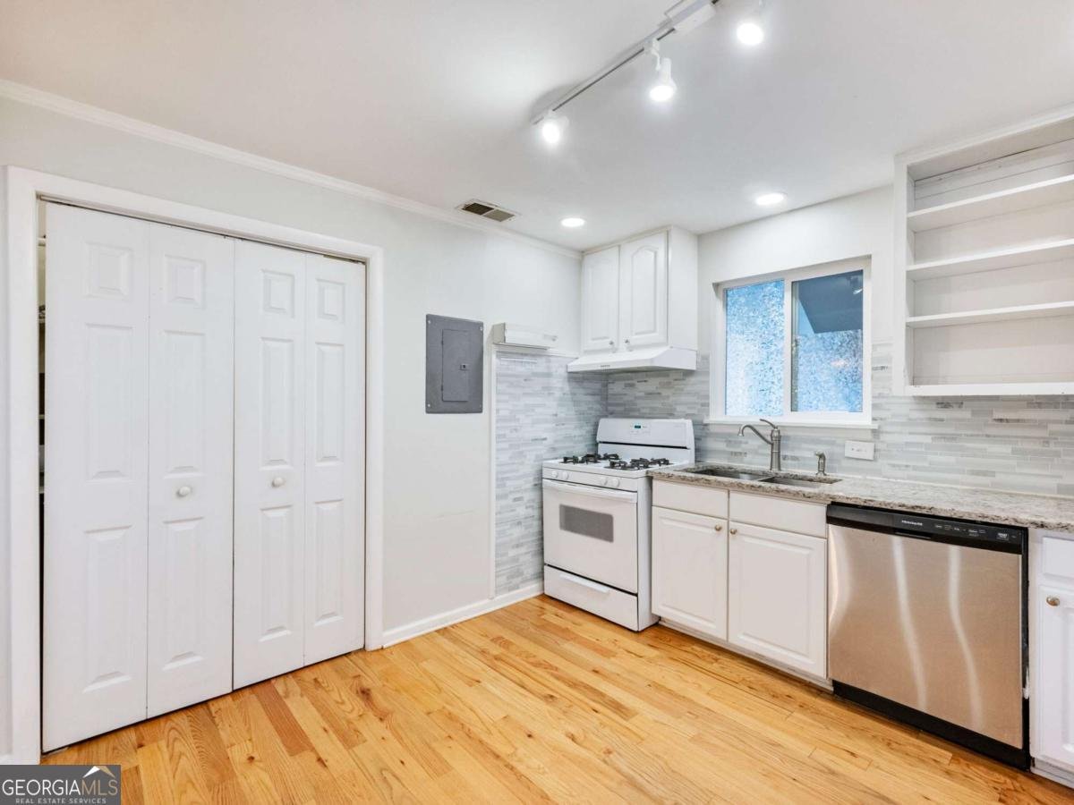 346 Carpenter Drive Atlanta - 13