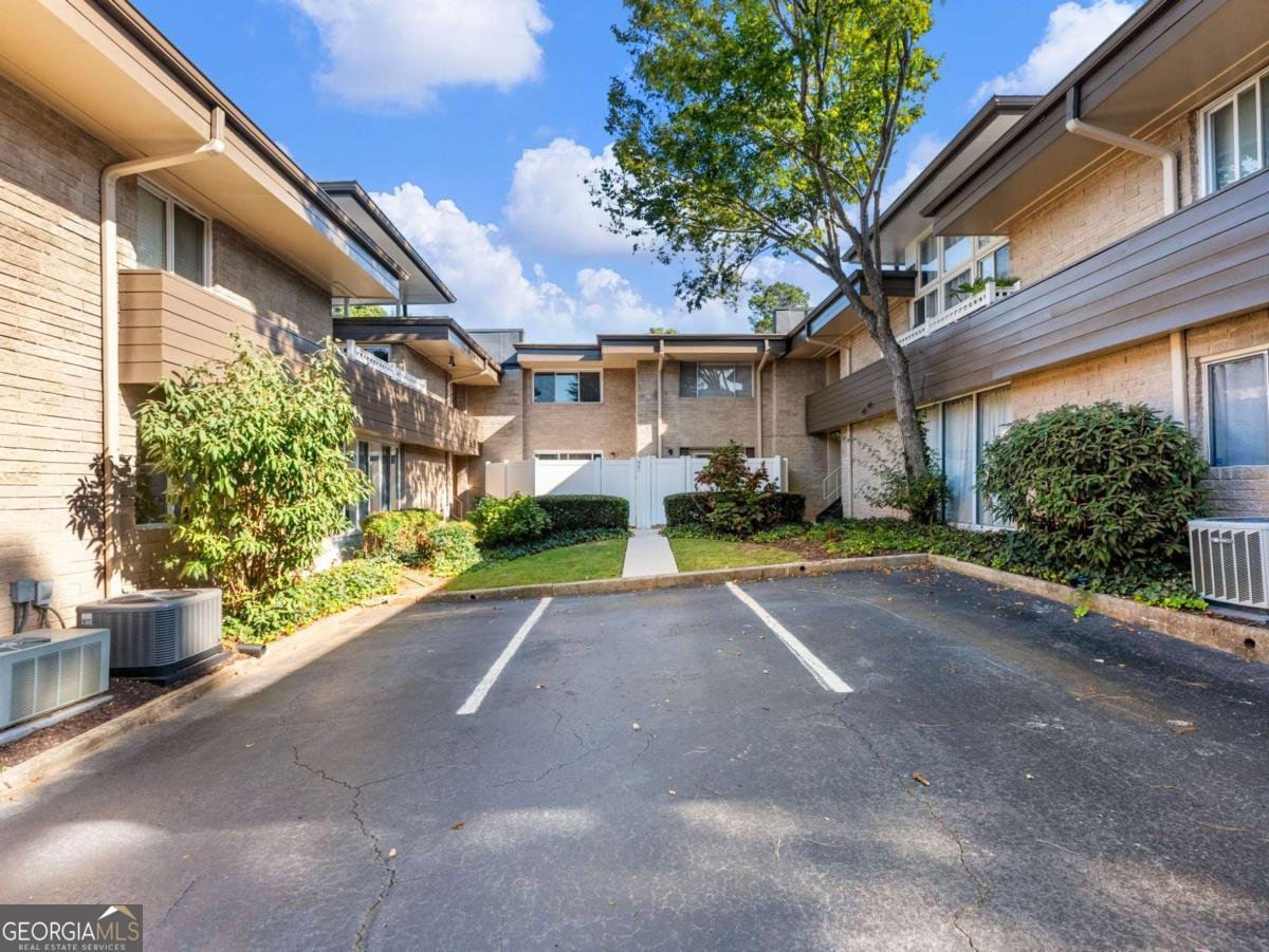 346 Carpenter Drive Atlanta - 25