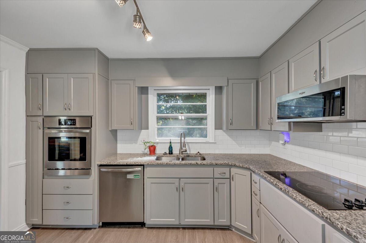 2650 Hayden Drive East Point - 16