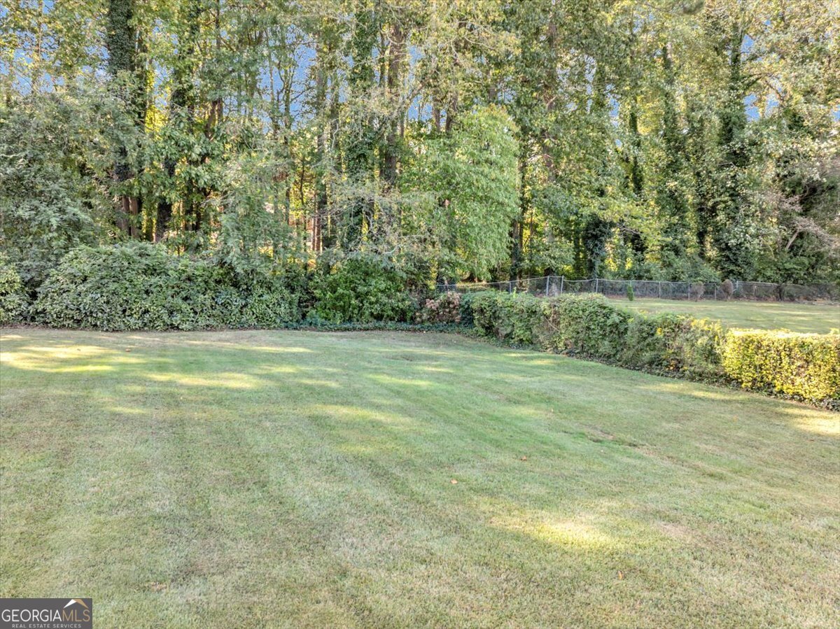 2650 Hayden Drive East Point - 38