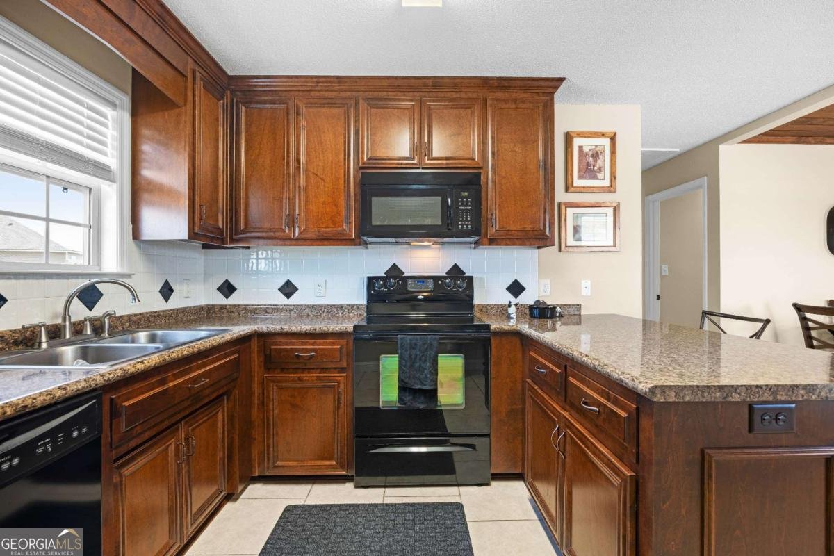 3476 Green Hill Drive Valdosta - 19