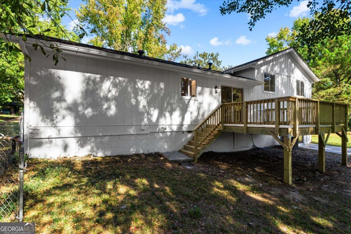 489 Village Run Lawrenceville - 46