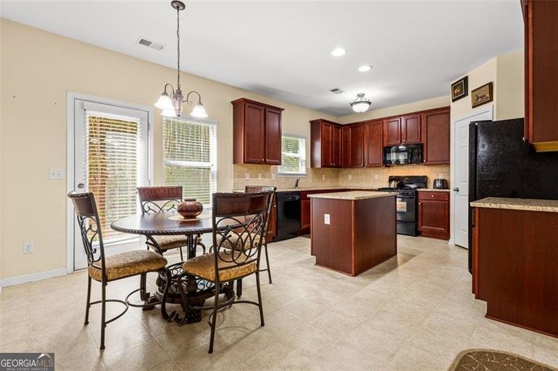 1440 GALLUP Drive Stockbridge - 8