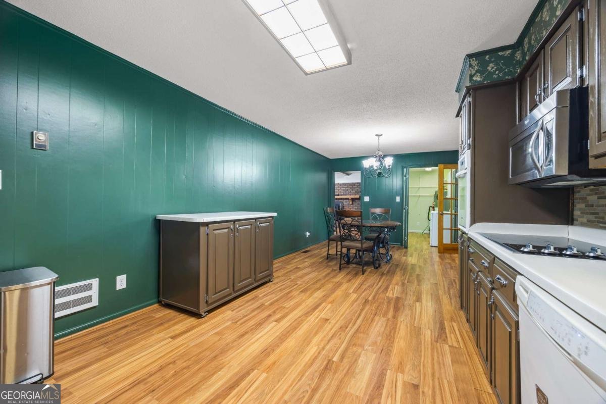 7658 GA Highway 17 Bowersville - 11