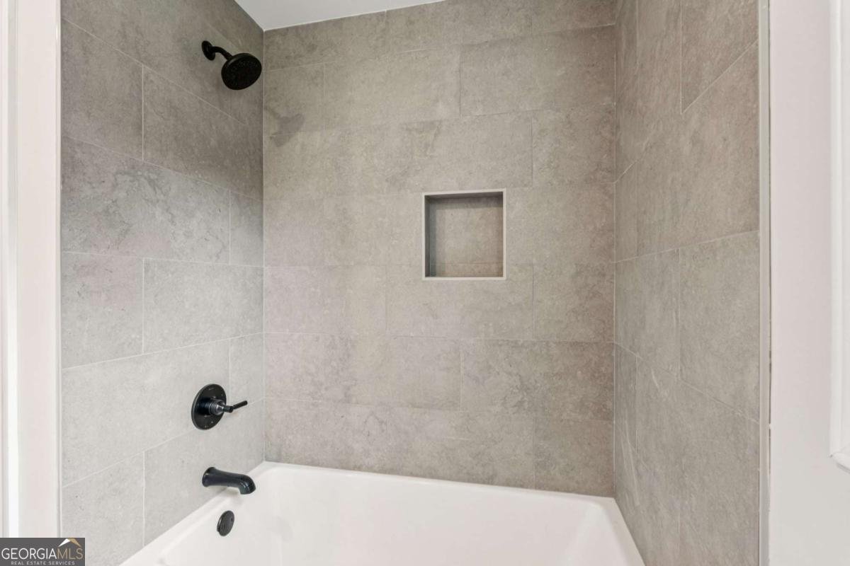 1545 Falcon Lane Grayson - 31