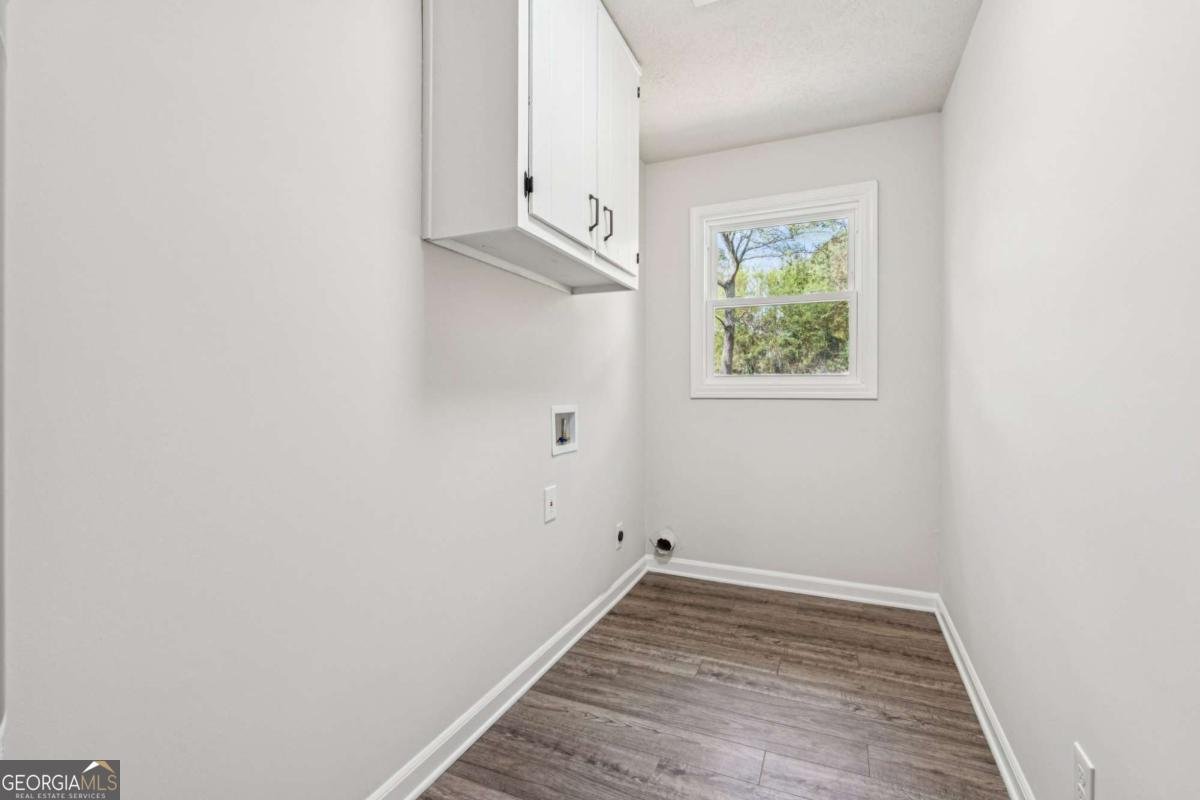 1545 Falcon Lane Grayson - 32