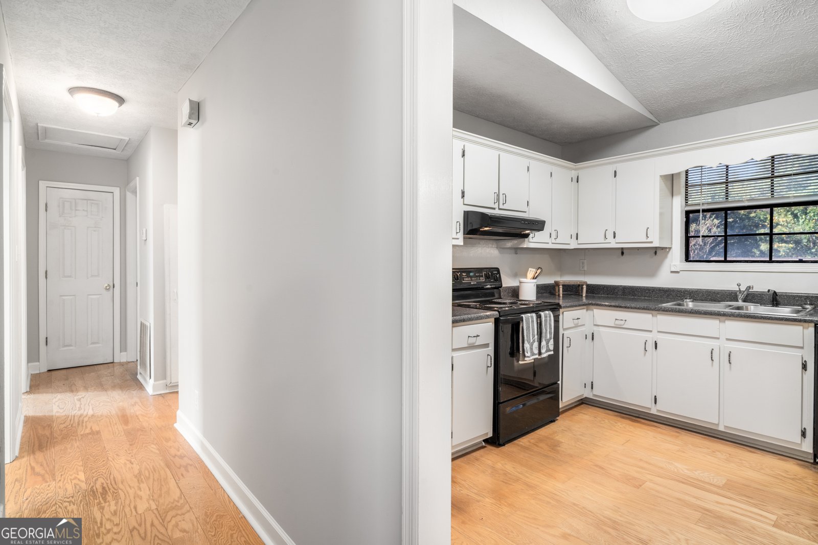 1141 Holly Hills Drive Lilburn - 14