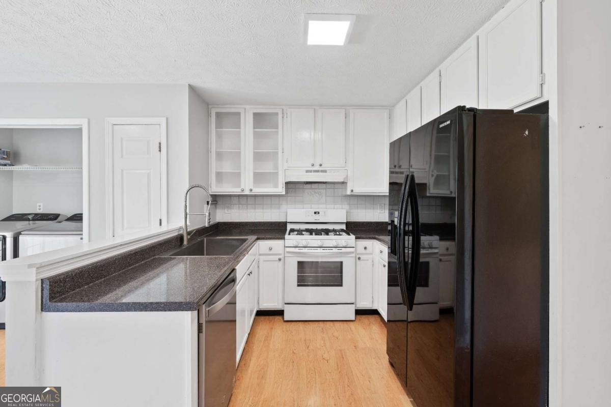 4049 Paloverde Drive Kennesaw - 24