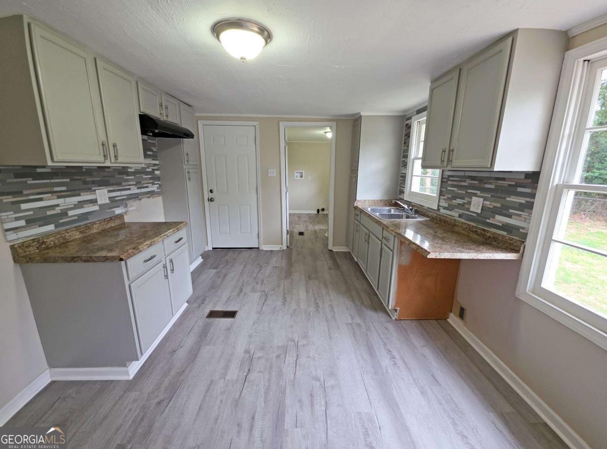 223 Old Stage Dr Drive Milledgeville - 17