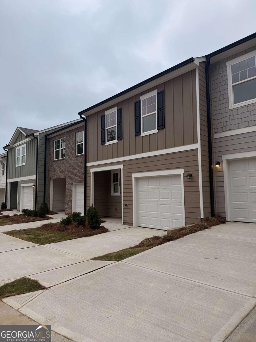 2034 Ayla Drive Douglasville - 1