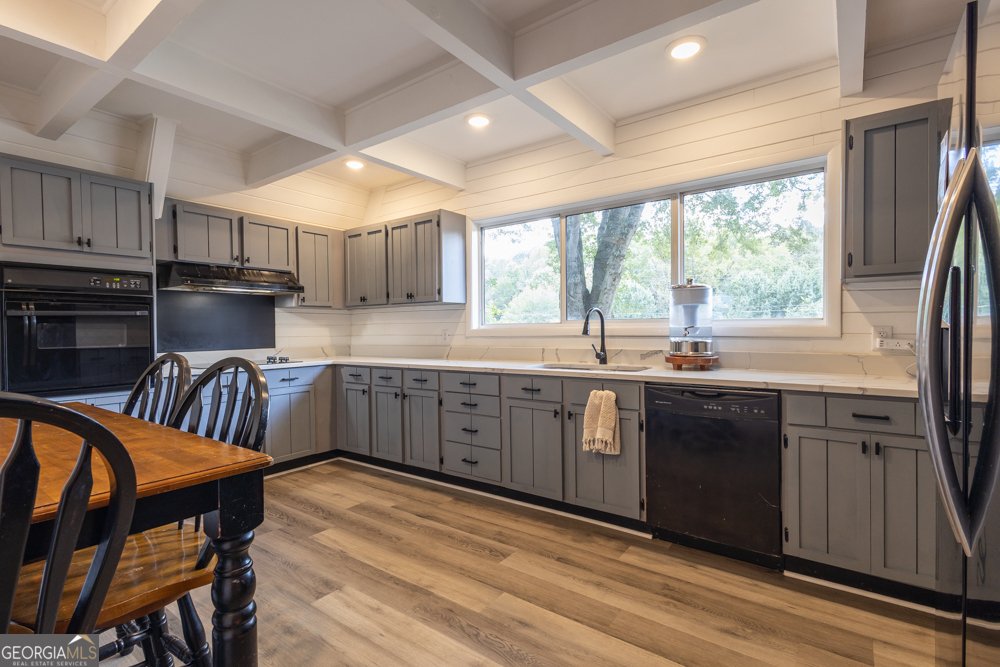 1230 Valencia Drive Dalton - 17