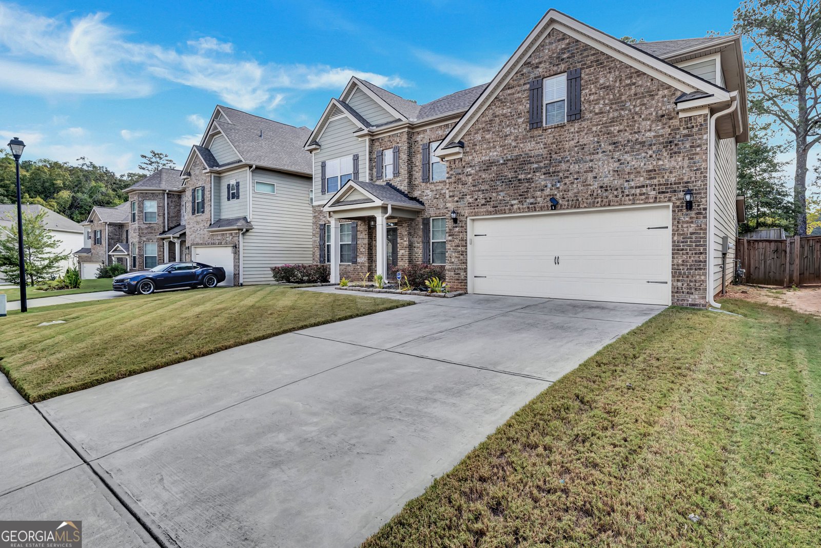 210 Fanleaf Drive Fairburn - 27