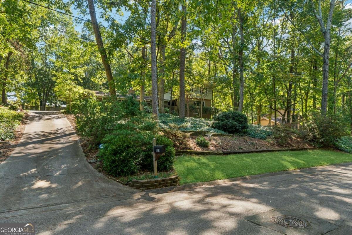 221 Shady Lane Mableton - 1