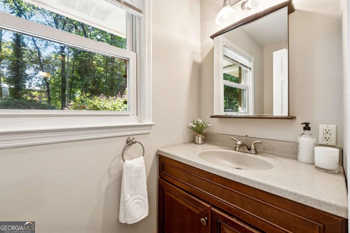 221 Shady Lane Mableton - 20