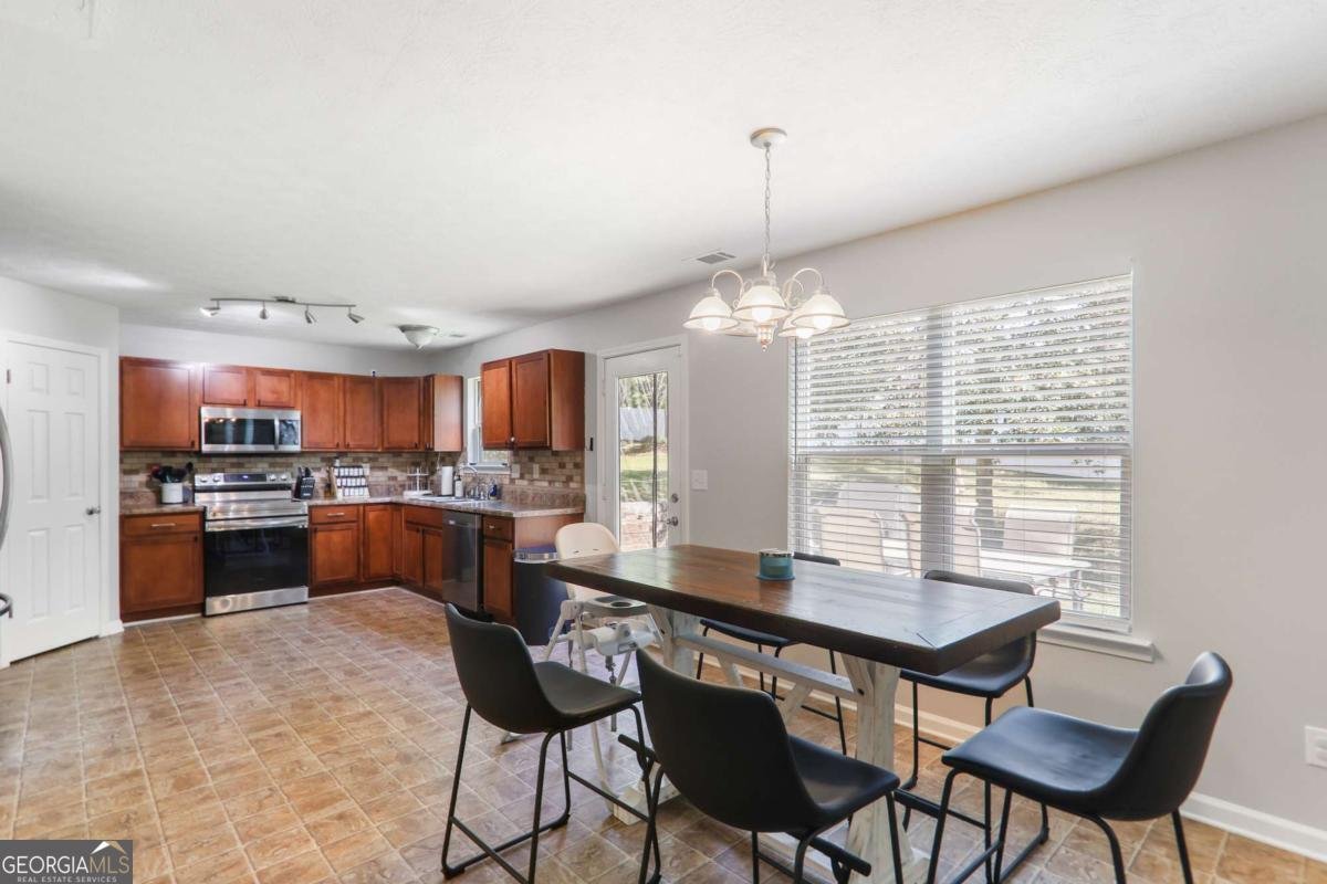 4738 Chafin Point Court Snellville - 4