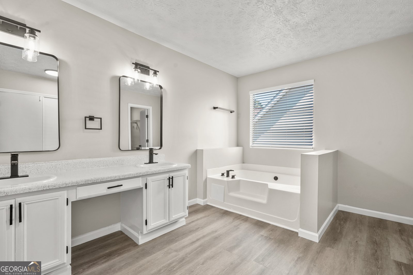 826 Shore Drive Lithonia - 25