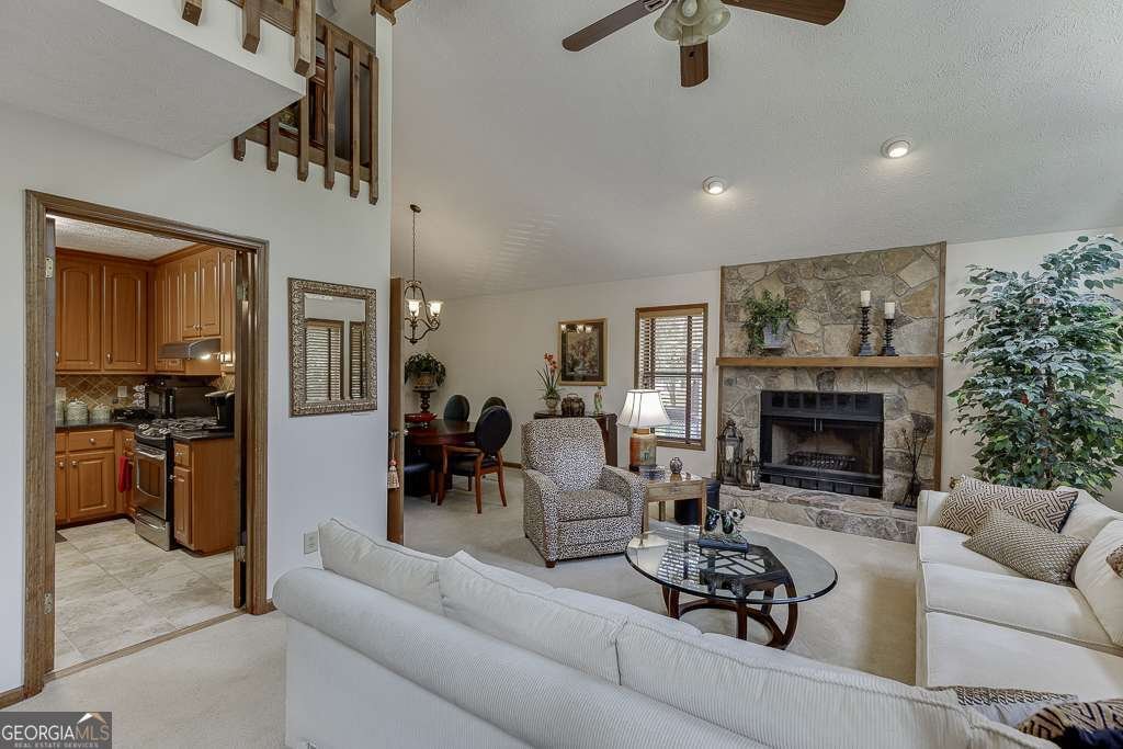 1042 Cedar Forest Court Stone Mountain - 4