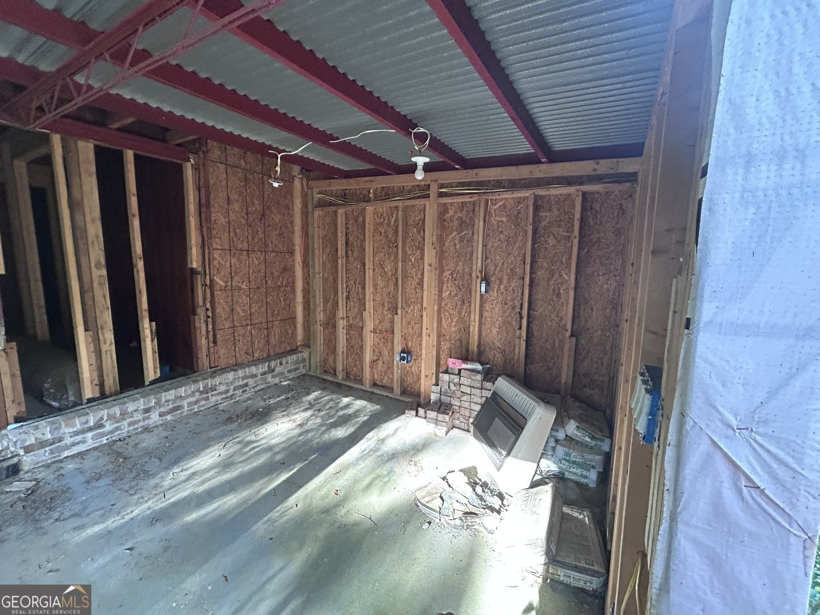 8916 Highway 166 Winston - 37