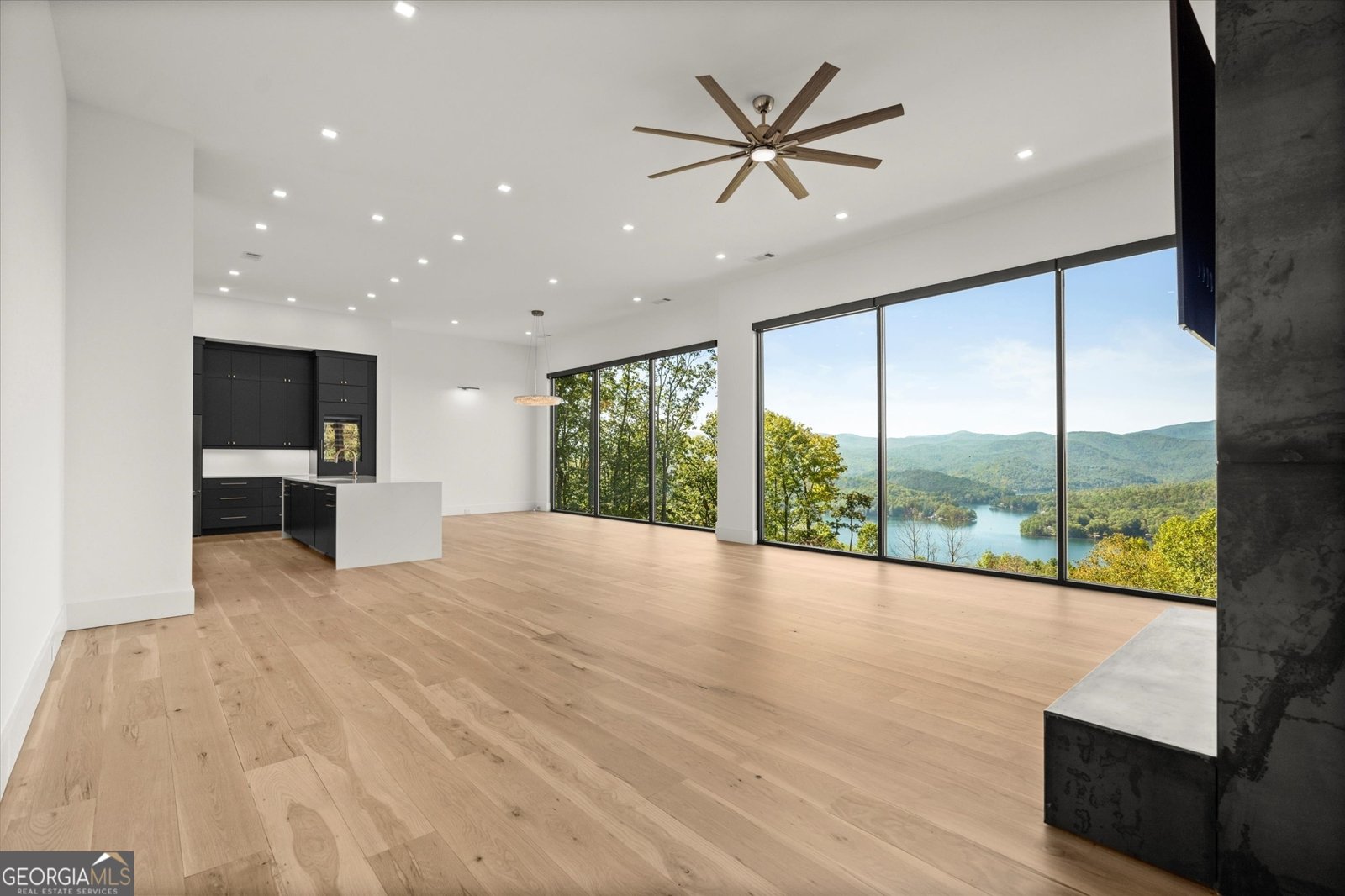 1572 Parker Hollifield Road Tiger - 23