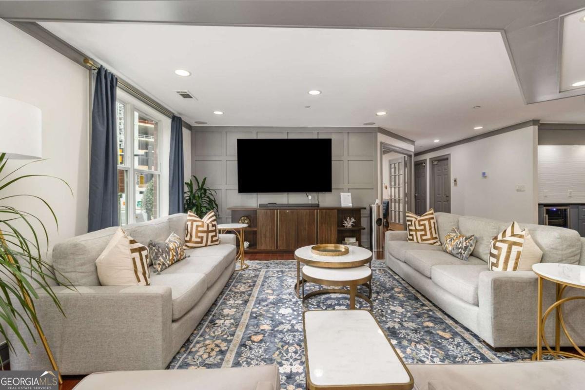 1101 Juniper Street Atlanta - 23