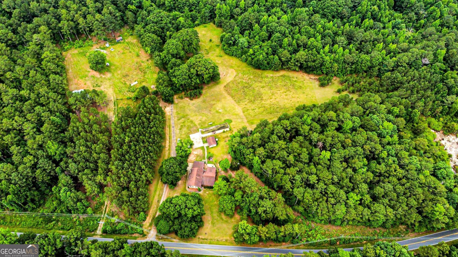8990 Rivertown Road Fairburn - 1