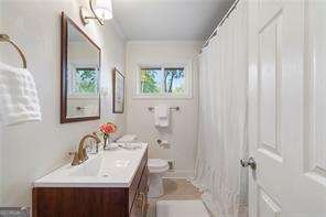 2870 Strathmoor Road Smyrna - 32