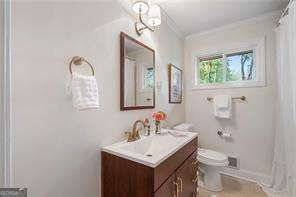 2870 Strathmoor Road Smyrna - 33