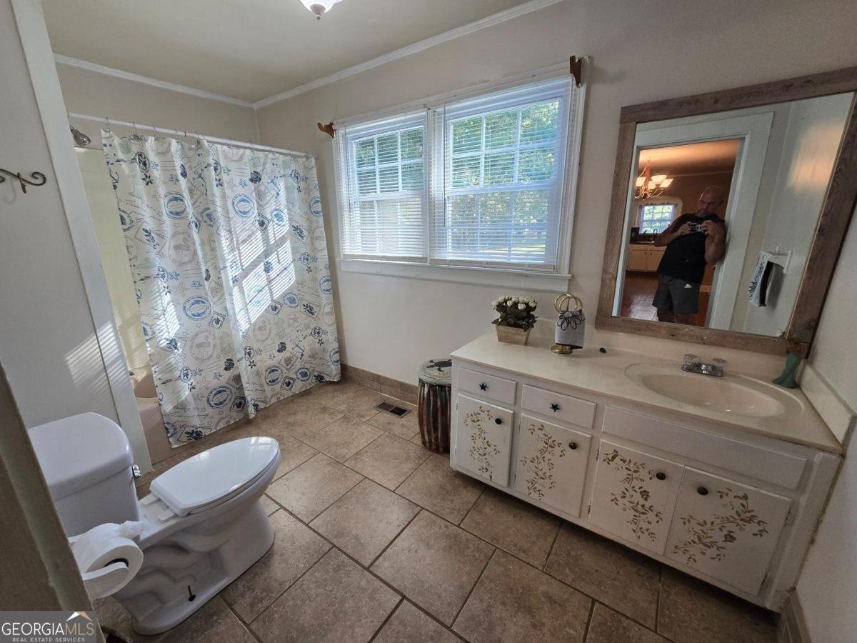 7680 Banks Mill Road Douglasville - 24