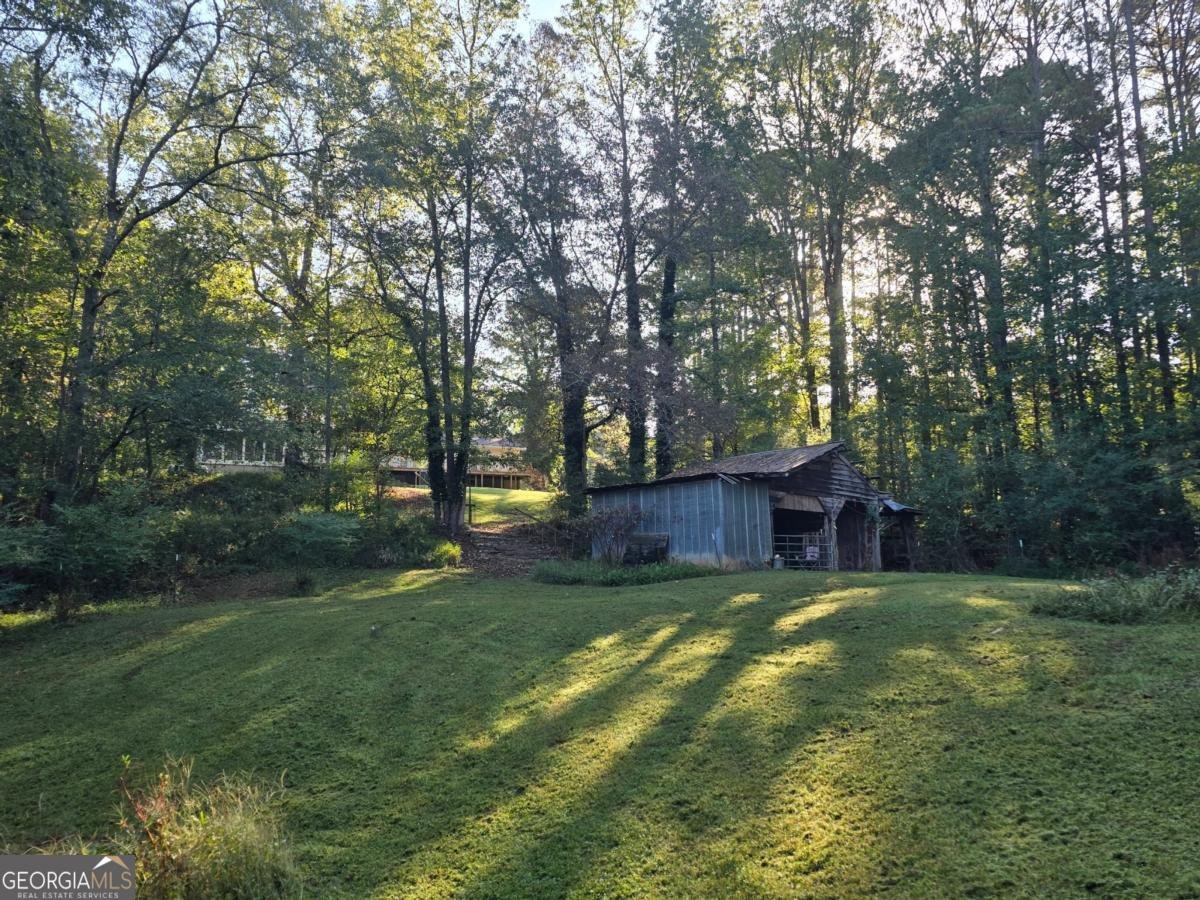 7680 Banks Mill Road Douglasville - 27