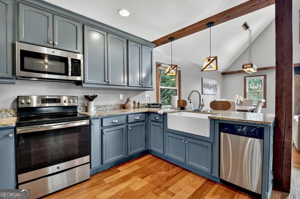 100 Blueberry Lane Blue Ridge - 33