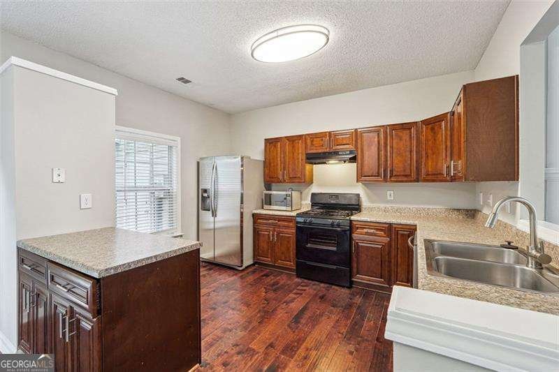 9165 Nesbit Ferry Road Alpharetta - 9