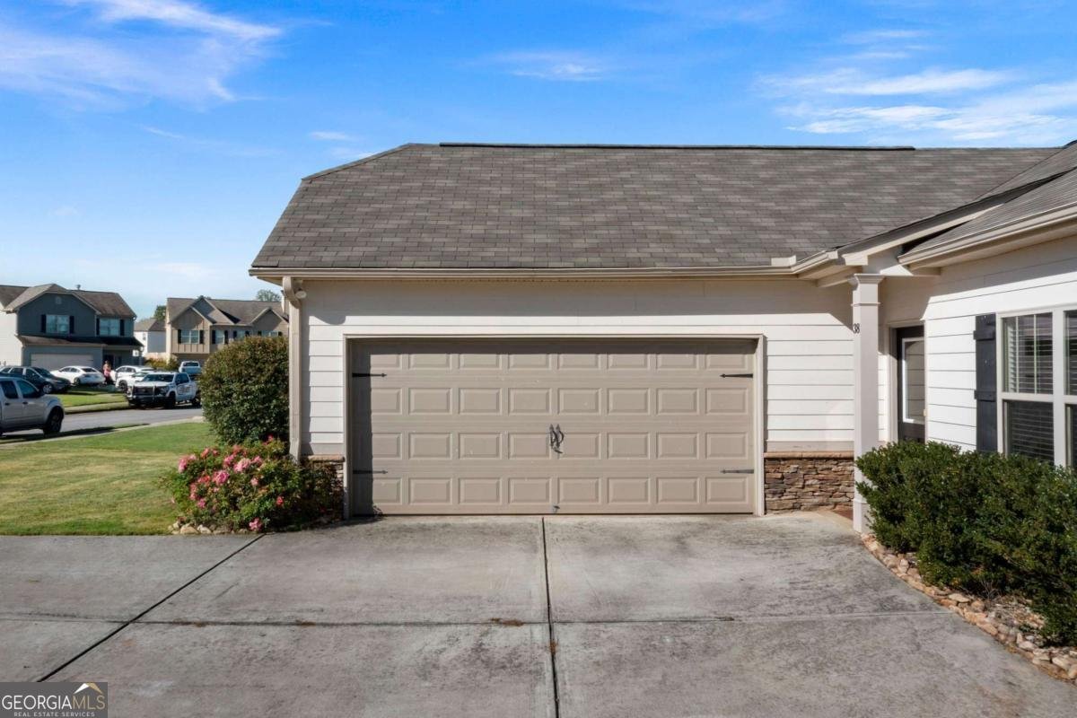 38 Winding Flower Walk Adairsville - 1